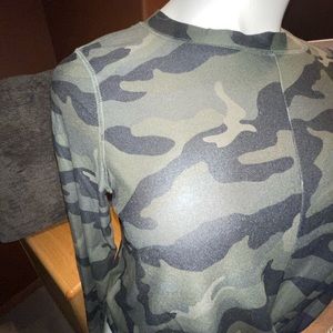 Old Navy Active Top, tie front, long sleeve, xl